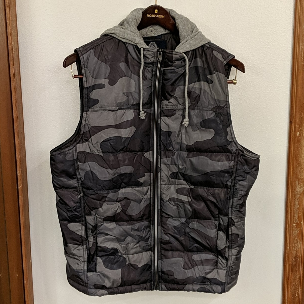 American Rag Camo Vest